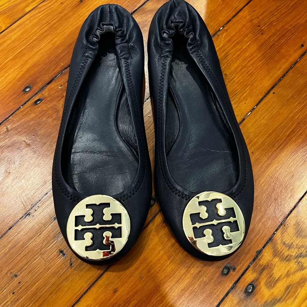 tory burch navy ballet flat